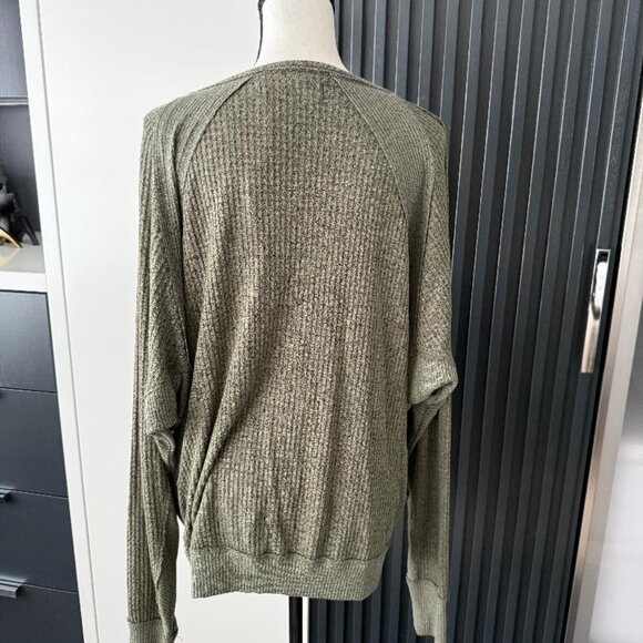 Free People Top - Picture 2 of 3